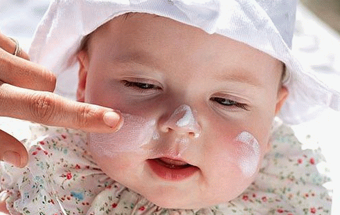 cura della pelle del neonato