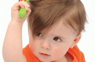a criança não cresce cabelo na cabeça