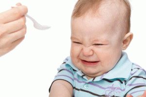 the child does not want to eat complementary foods from a spoon