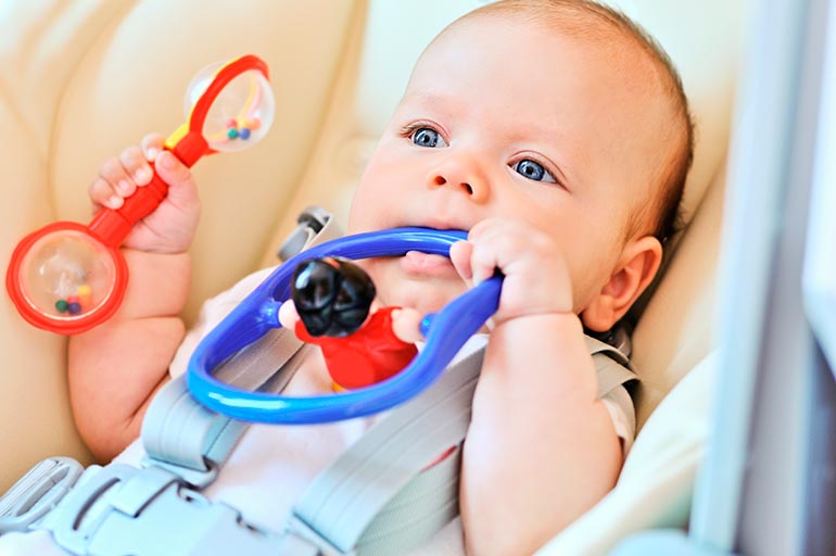 membesarkan anak sehingga setahun