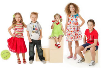 roupas infantis através da loja online