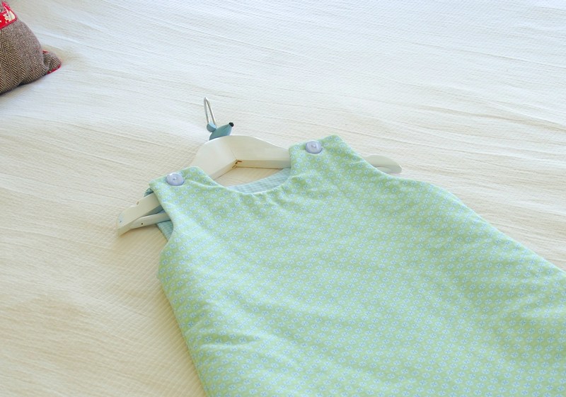 Sac de dormir amb botons