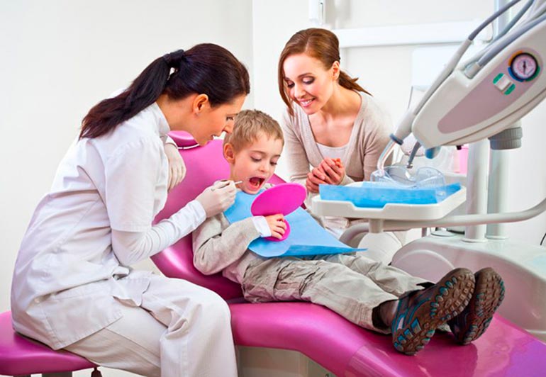 niemowlę i dentysta
