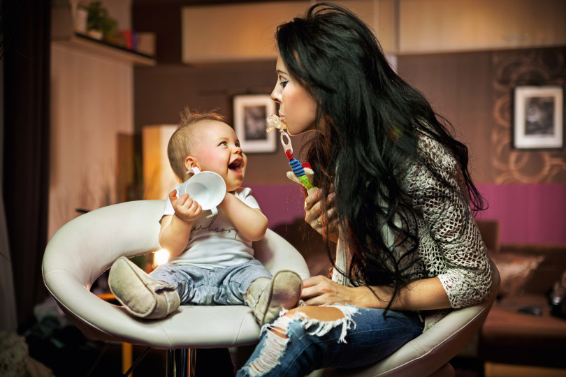 mãe legal com o bebê