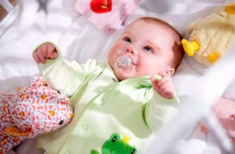 infant-in-bed